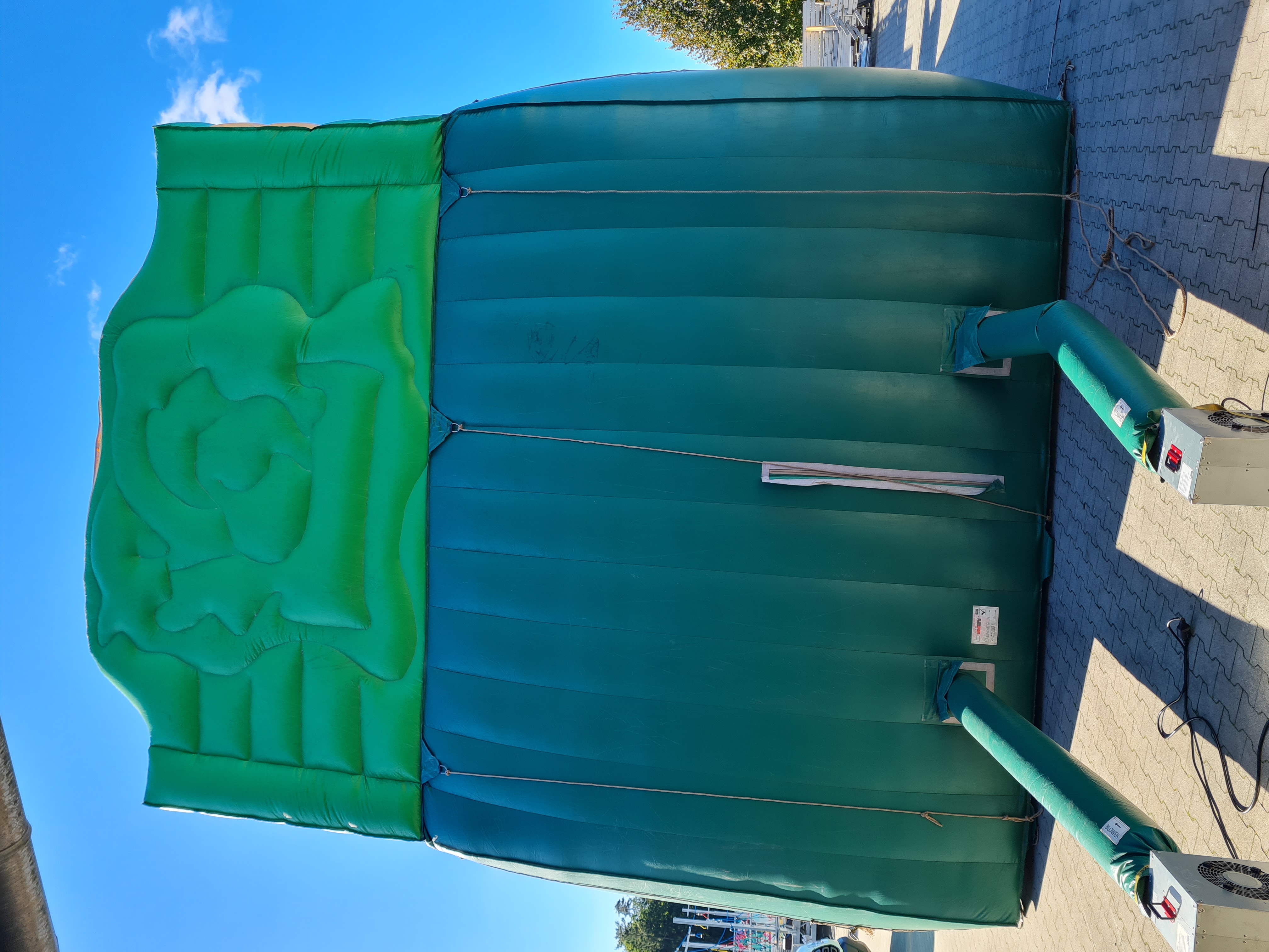 Rutsche mit Jungle-Motiv - 10x6,5 m - gebraucht