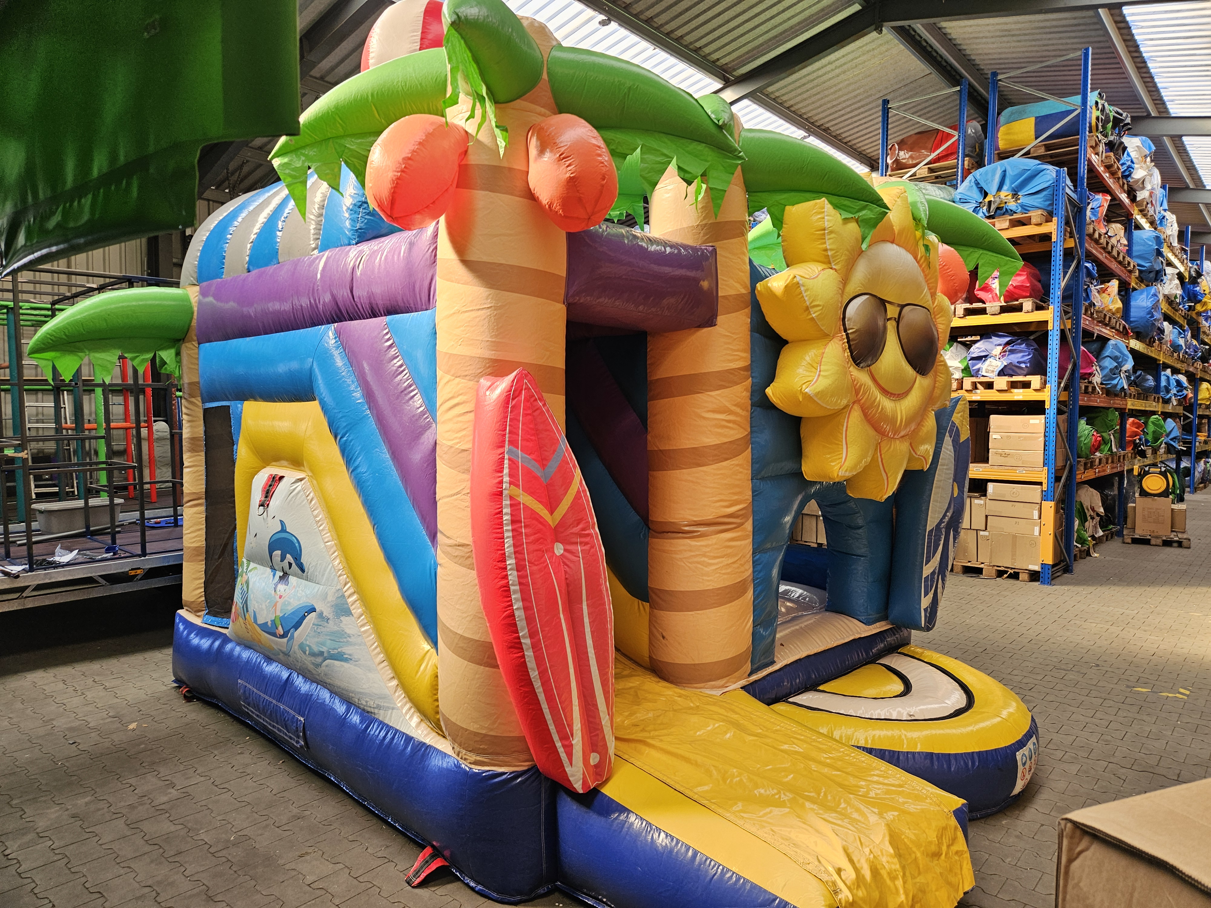 Hüpfburg 4,6x3,5 m - Multiplay Beach Party - gebrauchte Ausführung