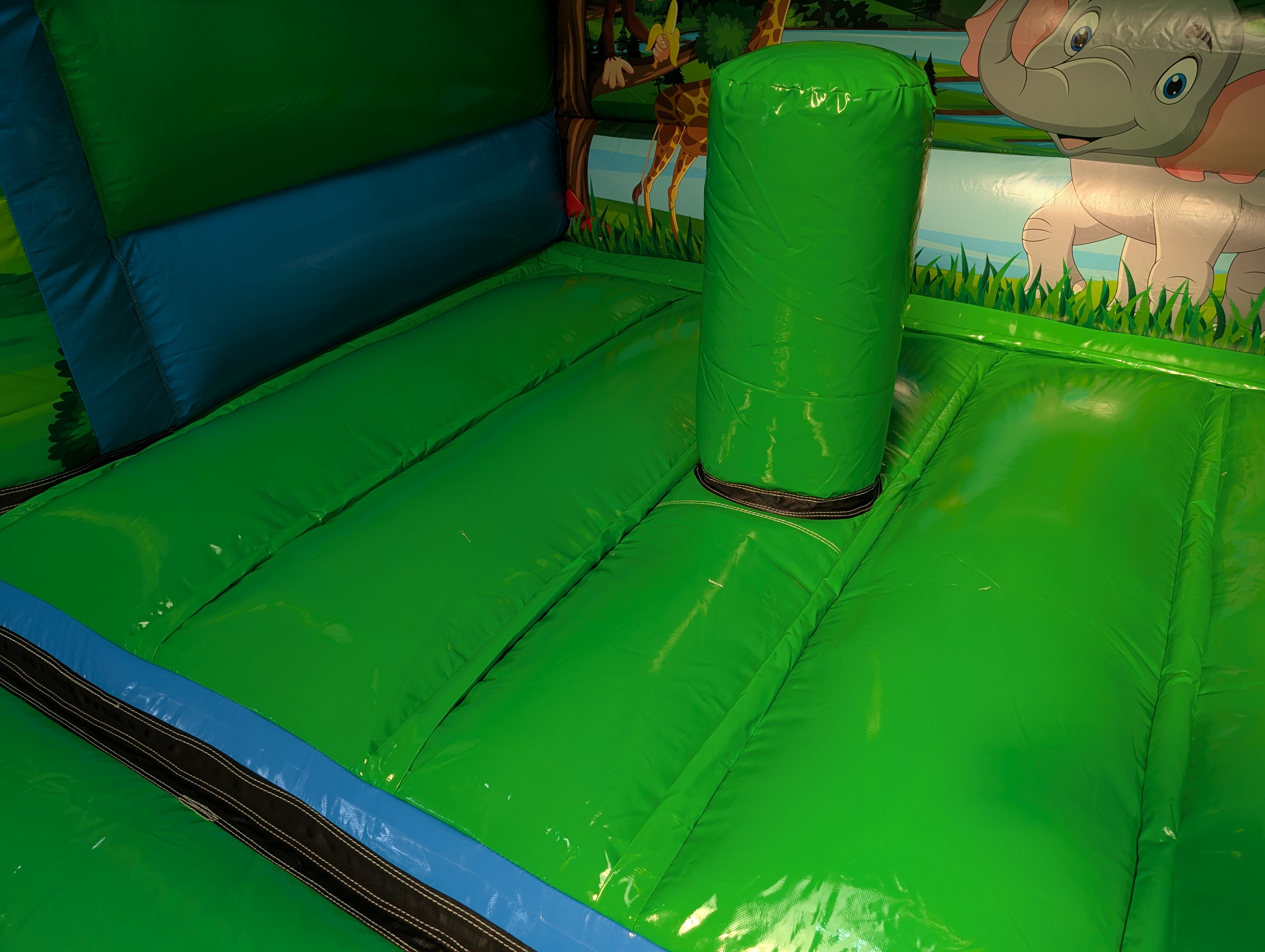 Hüpfburg - Jungle mit Hindernis - 3x3 m 