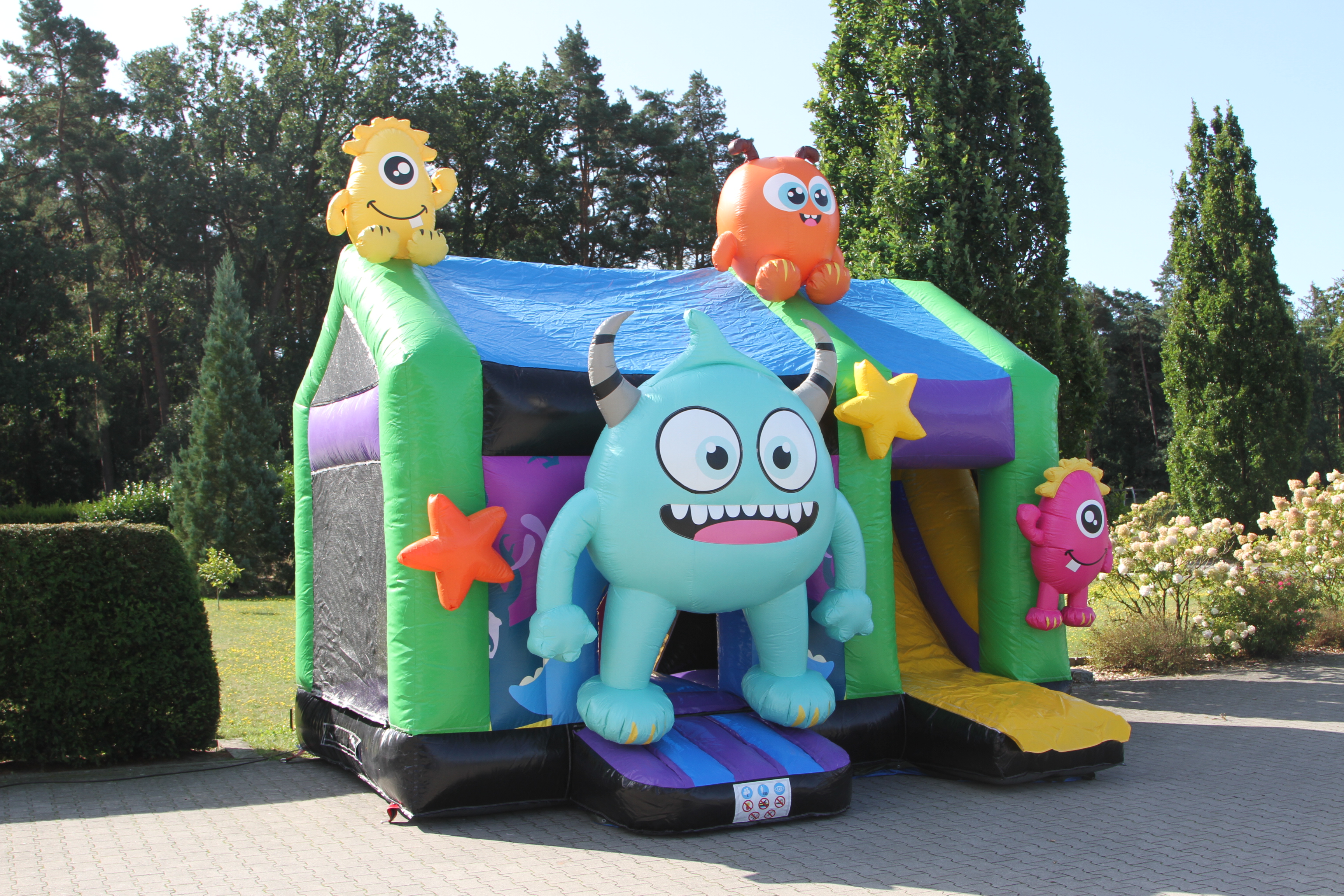 Multiplay-Hüpfburg 5x4 m - mit Rutsche - nette Monster