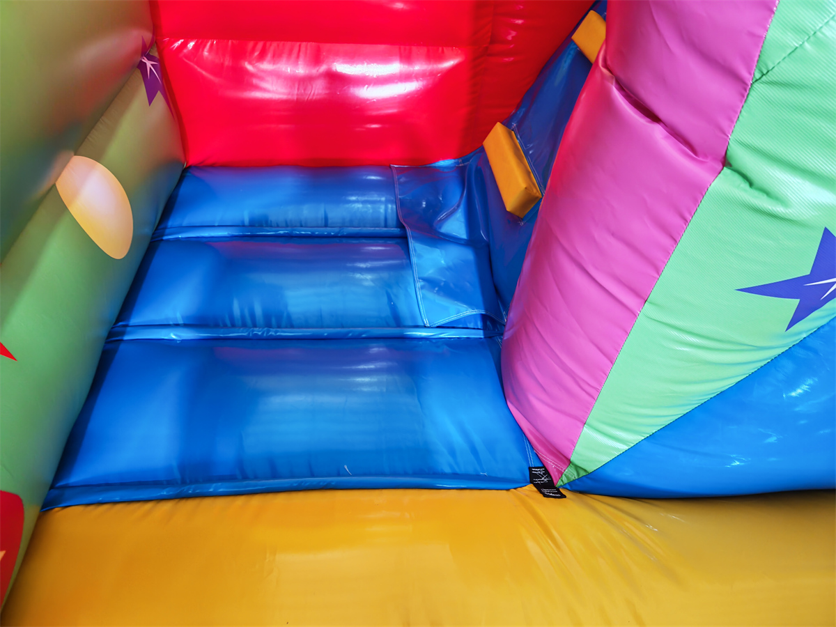 Hüpfburg 6,1x7,4m - Giga Multiplay Zirkus