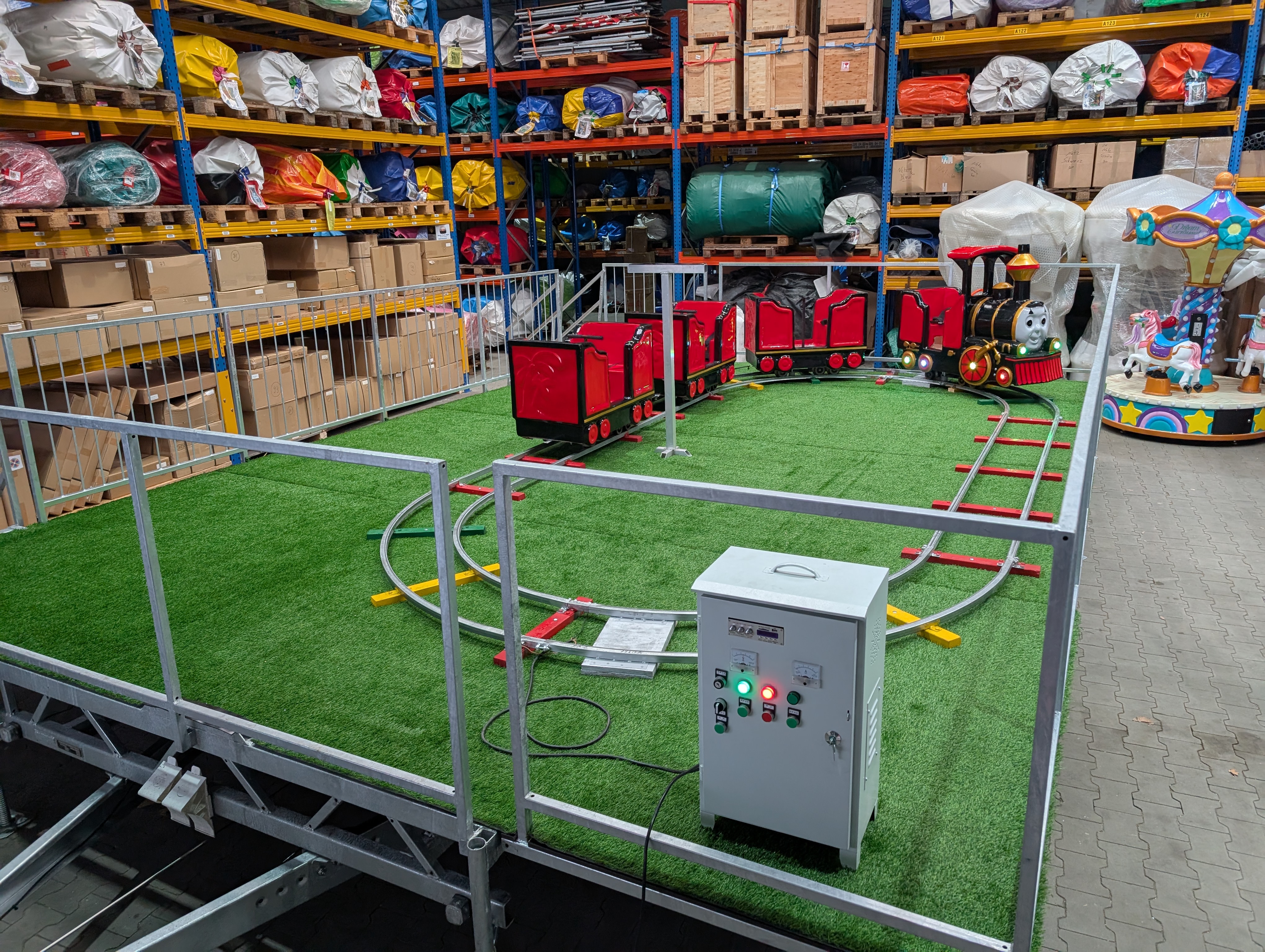 Eisenbahn auf Anhänger 