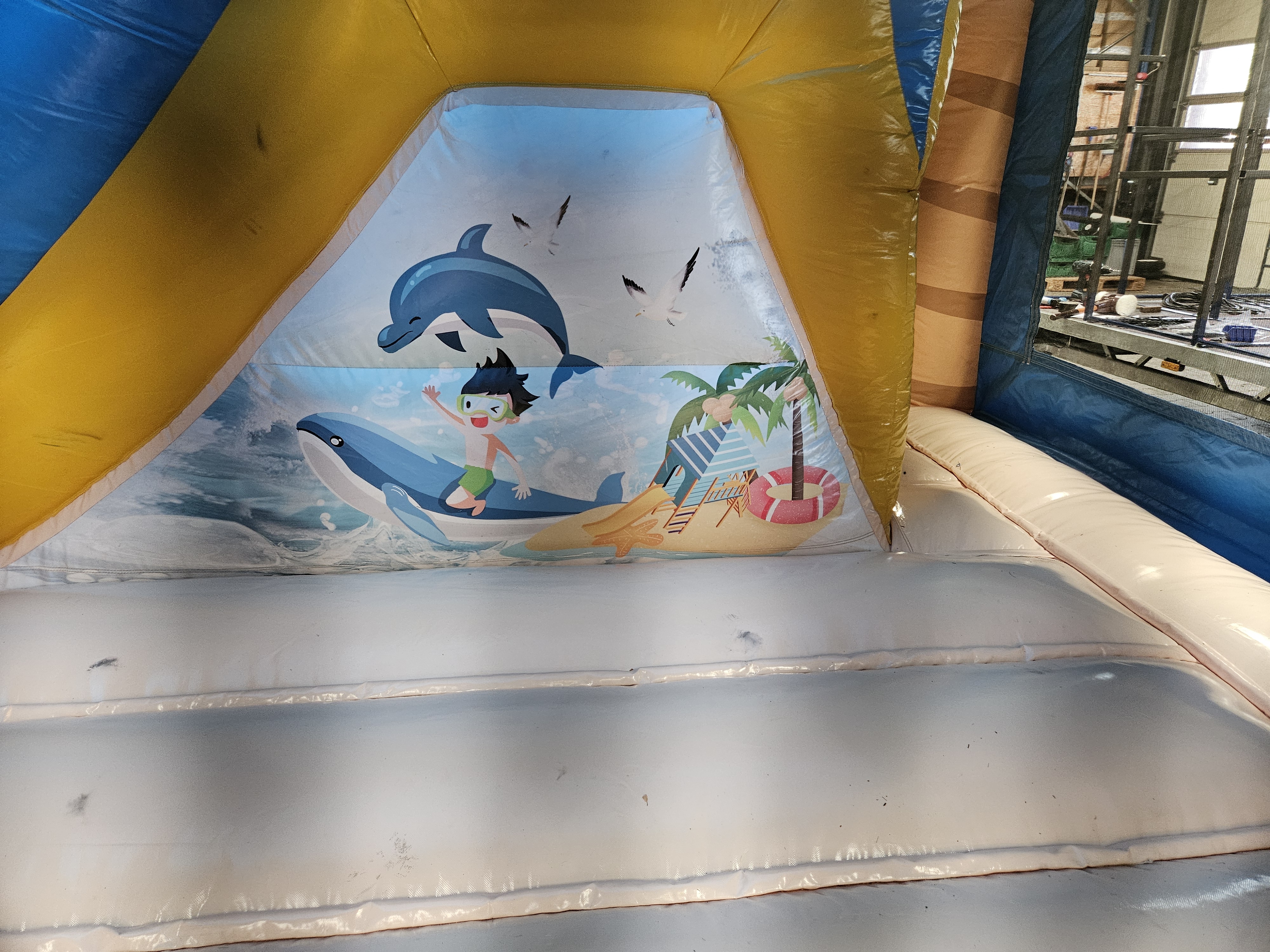 Hüpfburg 4,6x3,5 m - Multiplay Beach Party - gebrauchte Ausführung