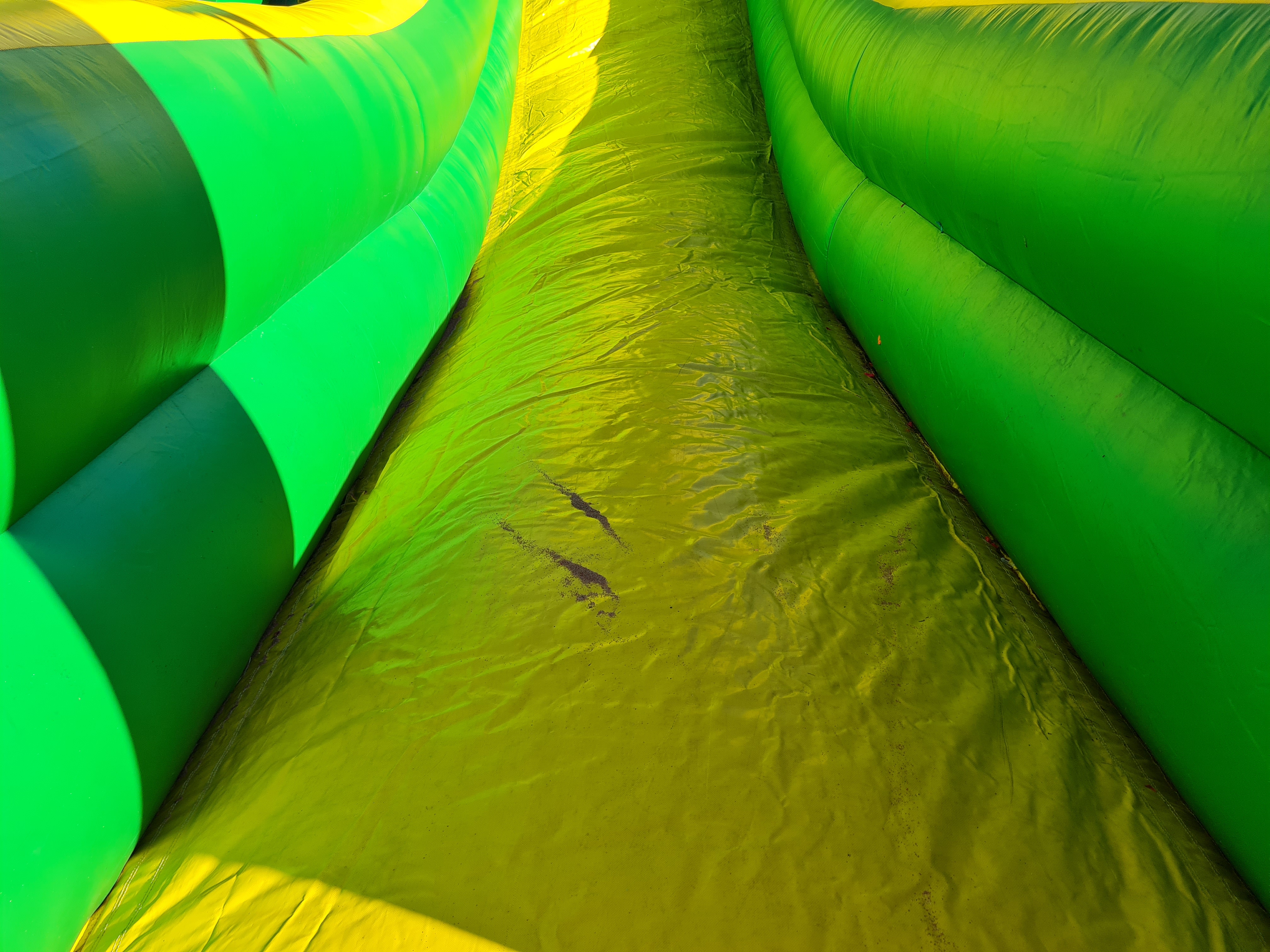 Rutsche mit Jungle-Motiv - 10x6,5 m - gebraucht