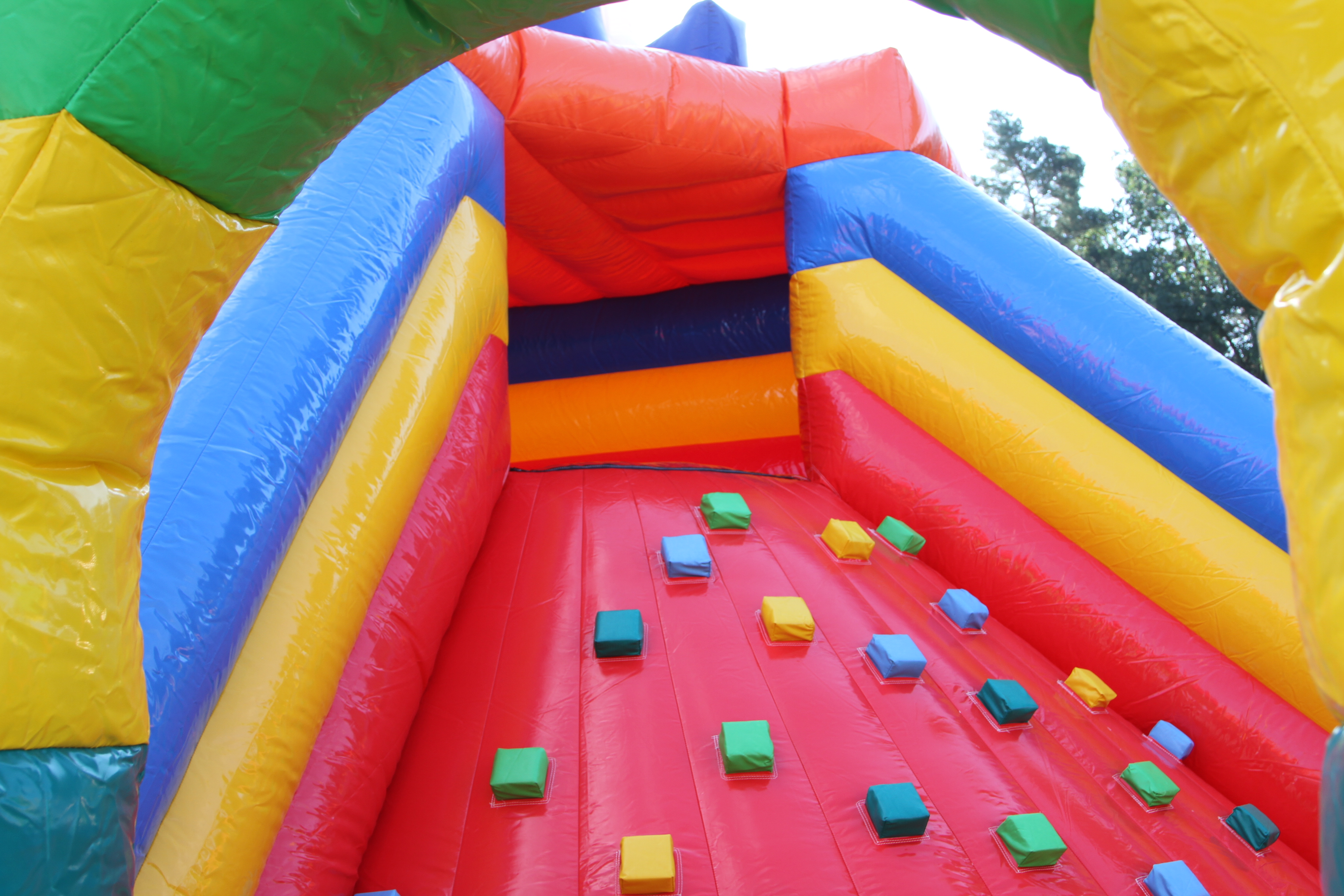 Hüpfburg 6,4x5,9 m - Funland Blocks