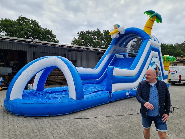 Rutsche 15x4 m - Strandfeeling - mit Pool